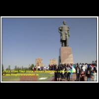 17013 17066 Timur Statue Hochzeit Shahrisabs Usbekistan 2010.jpg